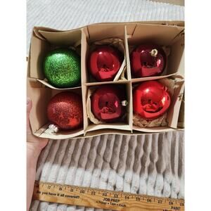 Vintage 6 glass Christmas ornaments balls red and green 4inch b34